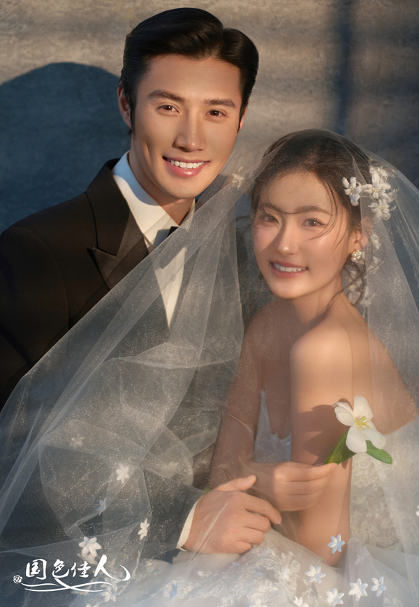 厦门婚纱照哪家好一些的内景光影婚纱照国色佳